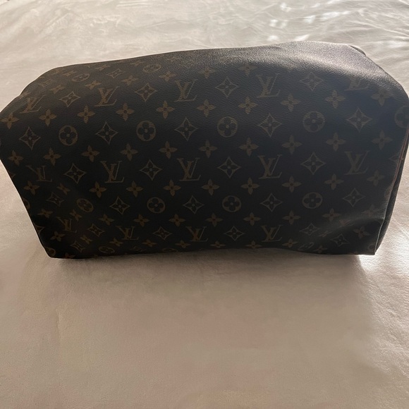 Louis Vuitton authentic - Picture 3 of 4